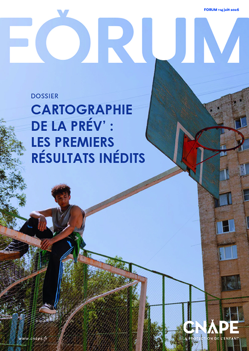 Derniere une du magazine FORUM